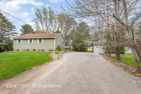 376 N Burns, Bay City, MI 48708