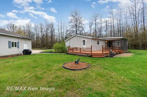 4718 W Olson, Shepherd, MI 48883 photo 22