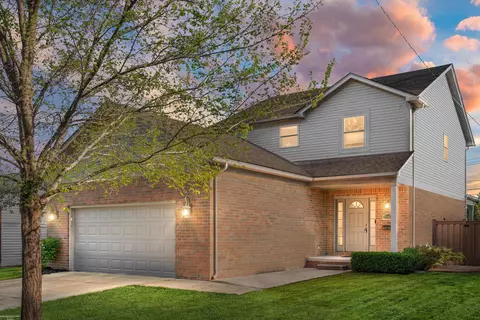 22428 Lanse, Saint Clair Shores, MI 48081