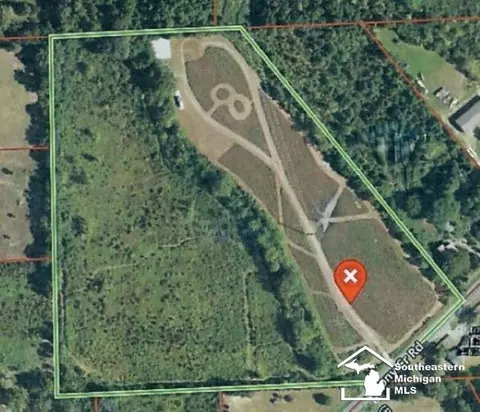 1 Stoney Crk, Milan, MI 48160