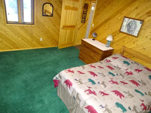 Bedroom - 13812 Ford, L'anse, MI 49946 photo 3 of 5