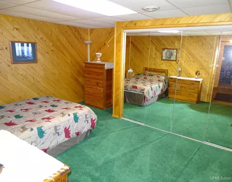 Bedroom - 13812 Ford, L'anse, MI 49946 photo 2 of 5