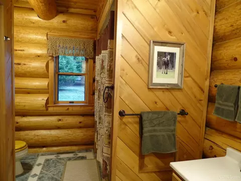 Bath - 13812 Ford, L'anse, MI 49946 photo 2 of 4