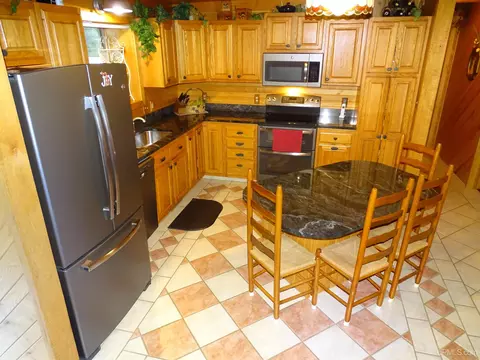 Kitchen - 13812 Ford, L'anse, MI 49946 photo 2 of 2