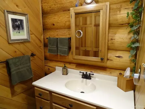 Bath - 13812 Ford, L'anse, MI 49946 photo 1 of 4