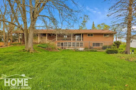 4877 Simpson, Owosso, MI 48867 photo 3