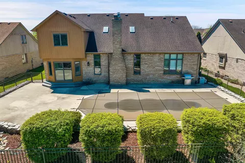 53164 Clarion, Macomb, MI 48042 photo 32