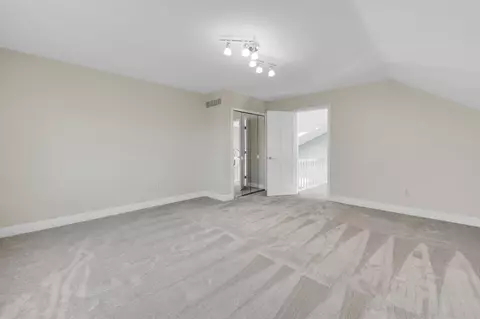 53164 Clarion, Macomb, MI 48042 photo 20