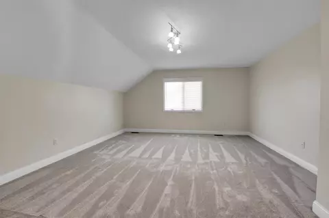 53164 Clarion, Macomb, MI 48042 photo 19