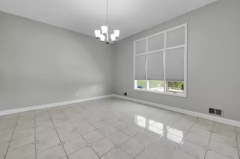 53164 Clarion, Macomb, MI 48042 photo 10