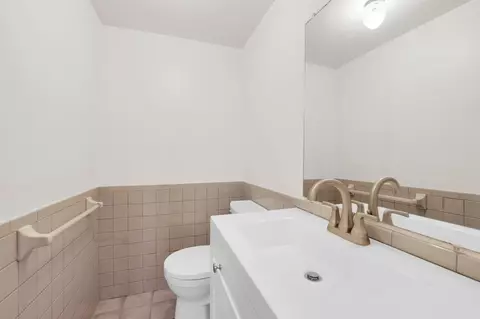 53164 Clarion, Macomb, MI 48042 photo 30