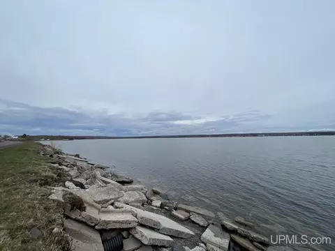 339 N Front, L'anse, MI 49946 photo 35
