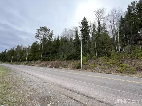 339 N Front, L'anse, MI 49946 photo 33