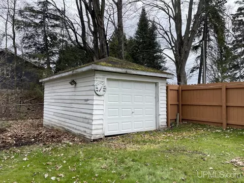 339 N Front, L'anse, MI 49946 photo 25