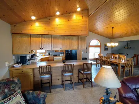 Kitchen - 4599 Queens, Gladwin, MI 48624 photo 4 of 4