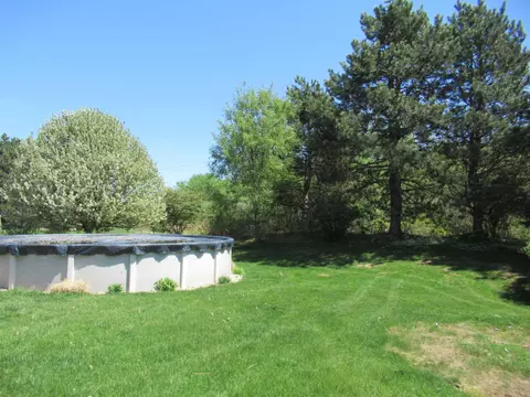 Exterior - 6261 Boulder, Flushing, MI 48433 photo 8 of 10