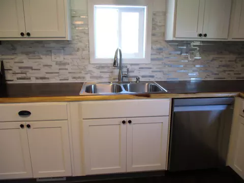 Kitchen - 205 High, Bancroft, MI 48414 photo 9 of 9