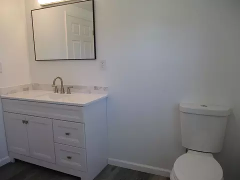 Bath - 205 High, Bancroft, MI 48414 photo 5 of 8