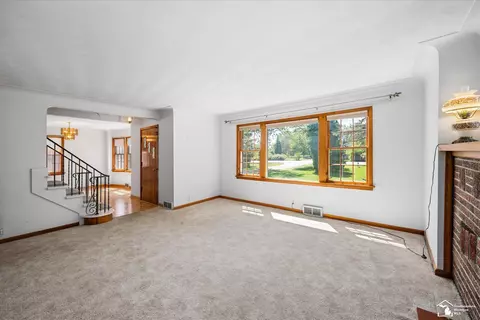 534 E Sterns, Temperance, MI 48182 photo 12