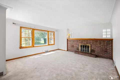 534 E Sterns, Temperance, MI 48182 photo 9