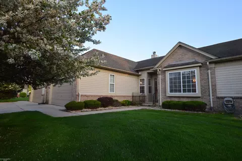 34254 Birchway #54, Sterling Heights, MI 48312