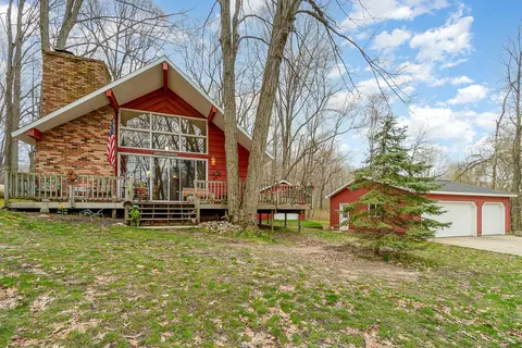 2305 Rollway, Prudenville, MI 48651