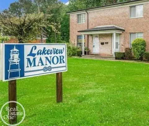 37100 Jefferson, Harrison Township, MI 48045