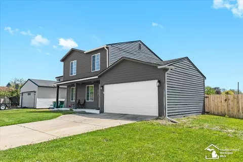 Exterior - 16183 Harrison, Romulus, MI 48174 photo 3 of 6