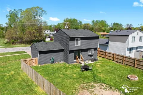 View/Area - 16183 Harrison, Romulus, MI 48174 photo 1 of 6