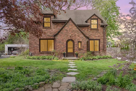 123 Garden, Saginaw, MI 48602