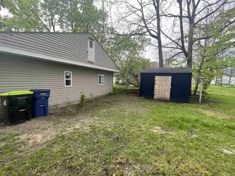 Exterior - 267 E Oak, Harrison, MI 48625 photo 6 of 7