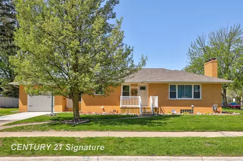 213 N Trumbull, Bay City, MI 48708