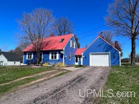 901 Fir, Hancock, MI 49930