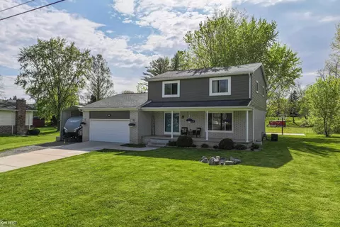 13312 Firestone, Fenton, MI 48430