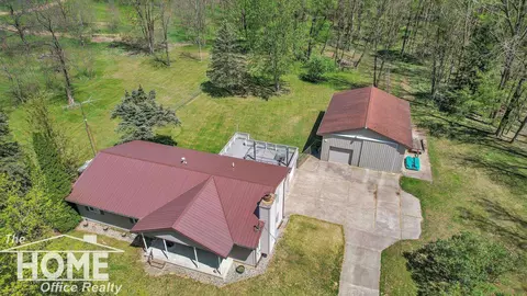 13315 Duffield, Byron, MI 48418 photo 2