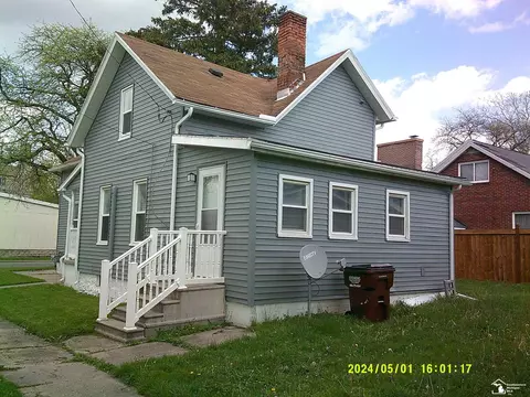 325 W Third, Monroe, MI 48161 photo 2