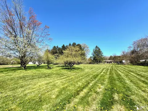 Exterior - 9601 Crabb, Temperance, MI 48182 photo 2 of 8