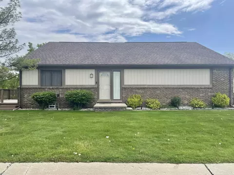 20531 Brandonwood, Clinton Township, MI 48038
