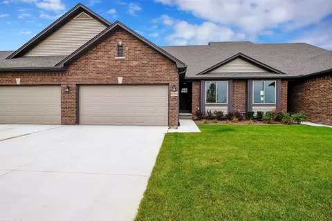 48349 Applegrove #12, New Baltimore, MI 48051