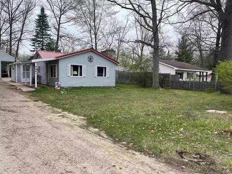 Exterior - 2661 Cathey, Harrison, MI 48625 photo 2 of 5