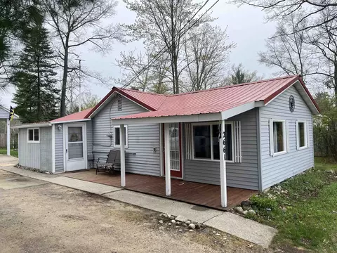 2661 Cathey, Harrison, MI 48625