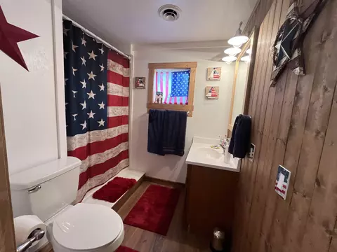 Bath - 2661 Cathey, Harrison, MI 48625 photo 1 of 4