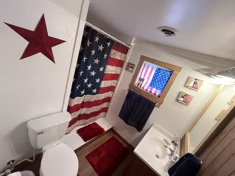 Bath - 2661 Cathey, Harrison, MI 48625 photo 2 of 4