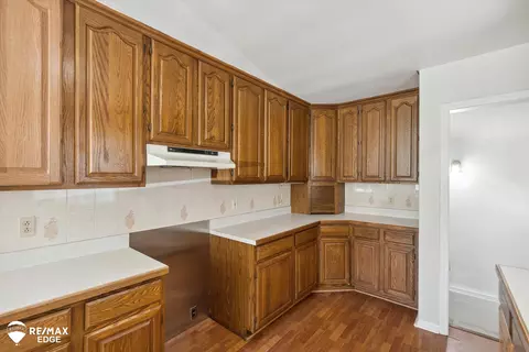 Kitchen - 405 E Hl, Davison, MI 48423 photo 2 of 4