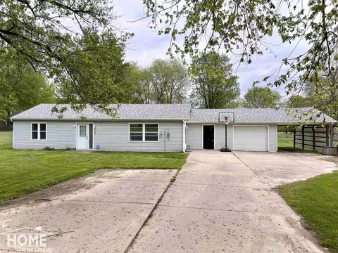 3427 S Riniel, Durand, MI 48429