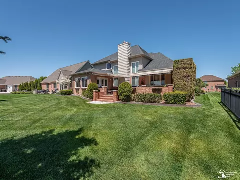 Exterior - 779 Saint James Park, Monroe, MI 48161 photo 6 of 10