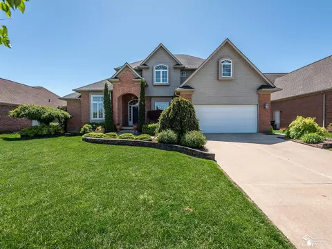 Exterior - 779 Saint James Park, Monroe, MI 48161 photo 2 of 10