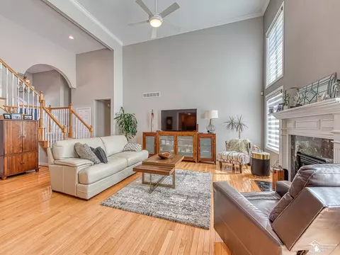 Living - 779 Saint James Park, Monroe, MI 48161 photo 2 of 6