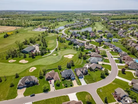 View/Area - 779 Saint James Park, Monroe, MI 48161 photo 1 of 7