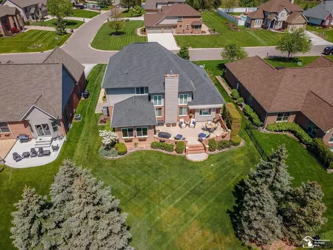 View/Area - 779 Saint James Park, Monroe, MI 48161 photo 4 of 7